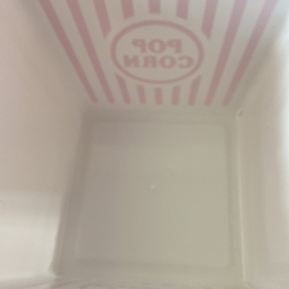 Set of five huge plastic popcorn bowls - Picture 3 of 6